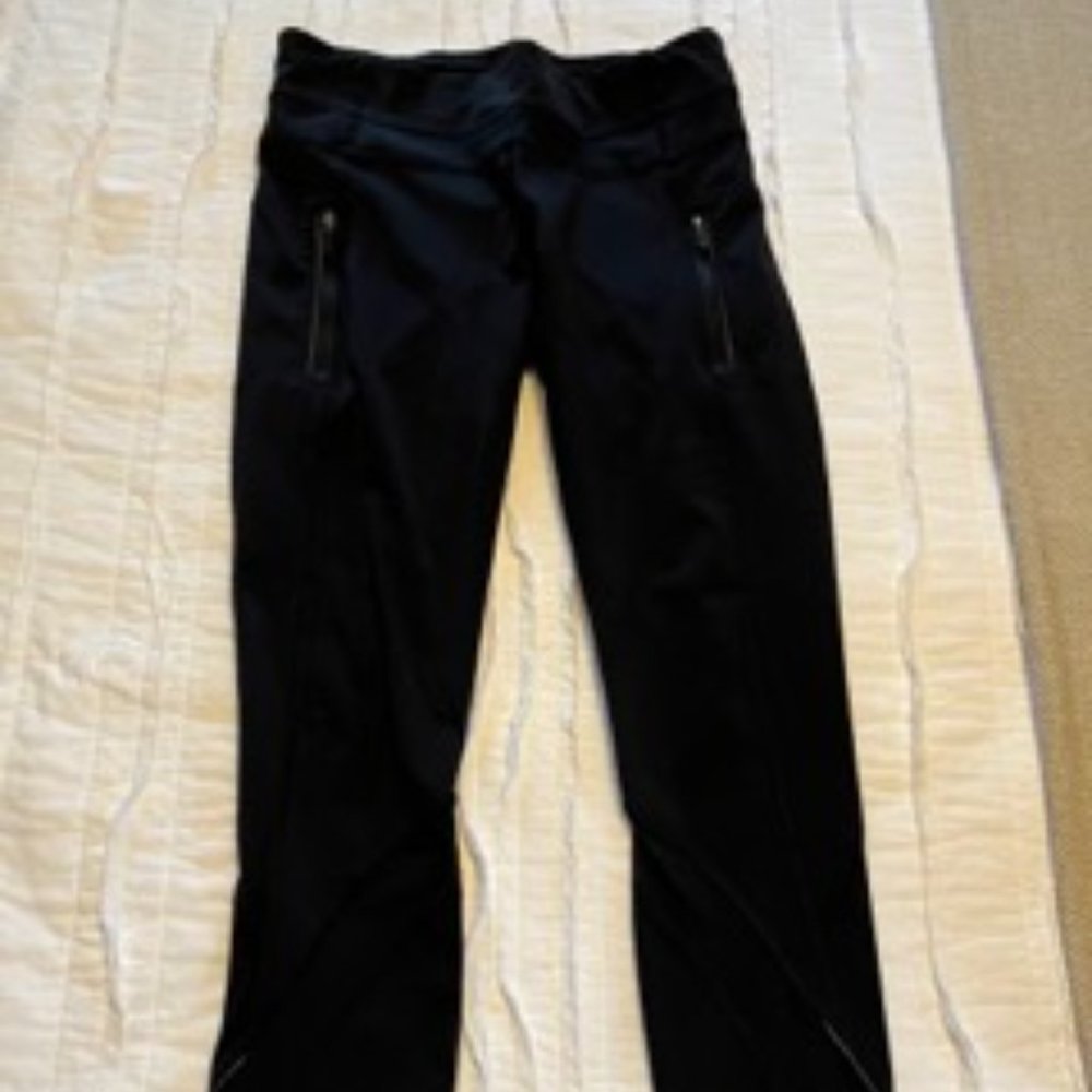 Lululemon Black Capri Leggings - Size 6